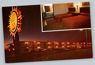 Vintage Quality Inn Jackson Tennessee Motel Night Scene Postcard