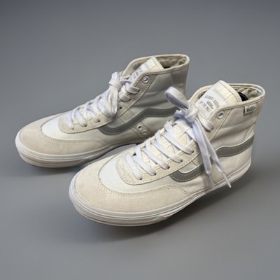 NWOB Vans Gilbert Crockett High Pro II White Shoes Women s 8.5 / Men s 7