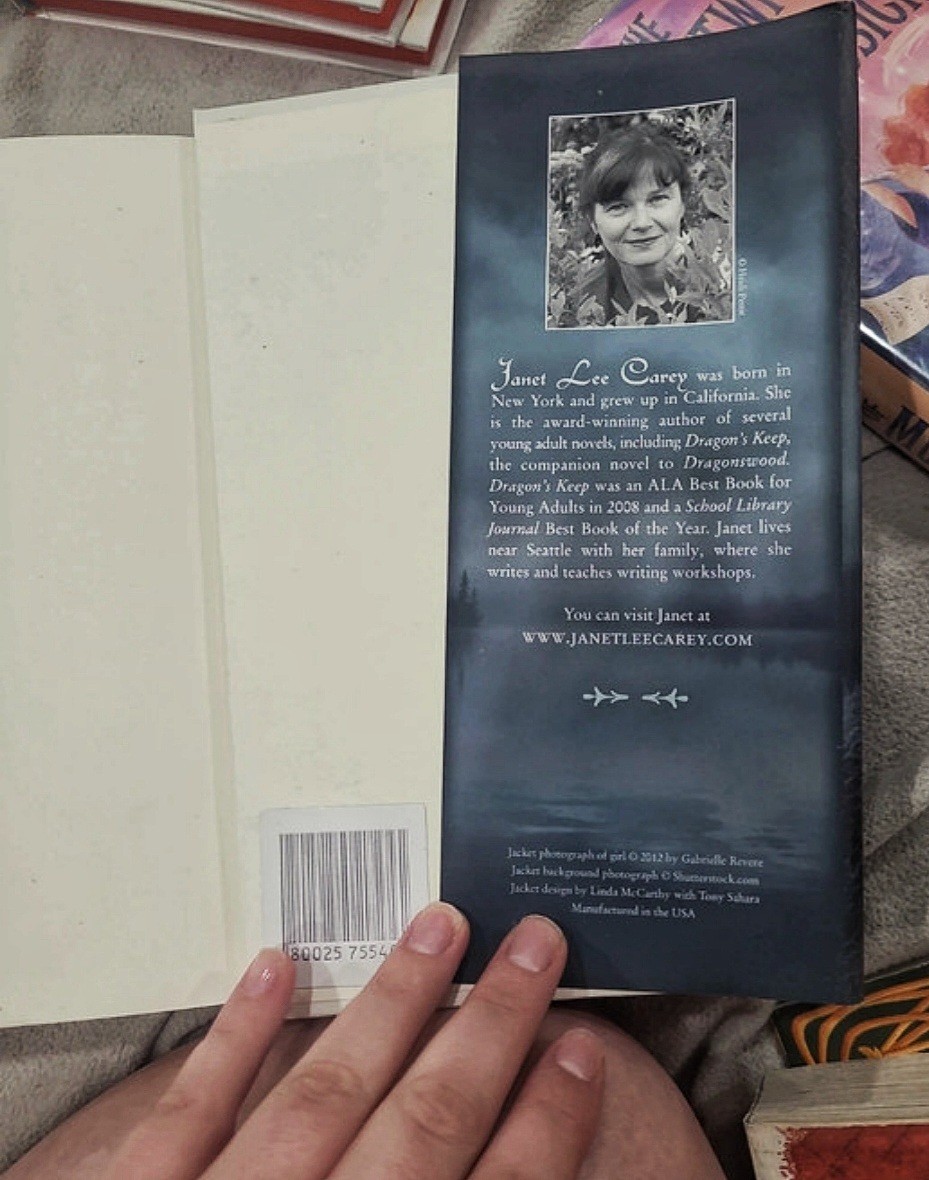 Janet Lee Carey Dragonswood Hardcover Young Adult Fantasy Novel 2012 thumbnail 4