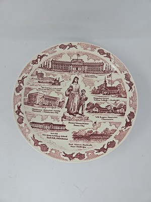 Vernon Kilns Collector Plate ~ Oklahoma City, Oklahoma ~ 10 1/2'' ~ Red ~ VG