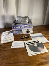 Olympus CAMEDIA D-460 Zoom 1.3MP Digital Camera 16  8MB Memory Cards TESTED