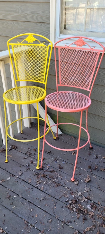 Taburetes vintage de hierro forjado rosa y amarillo de 2 piezas de altura de bar bistró patio Foto 4 de 4