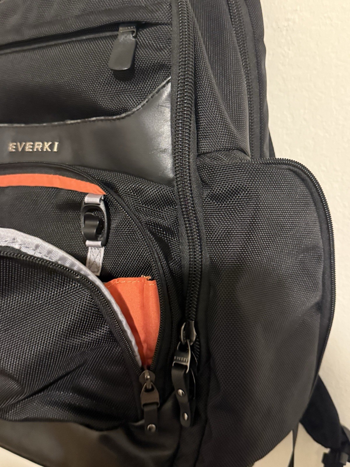 Everki Backpack - image 3