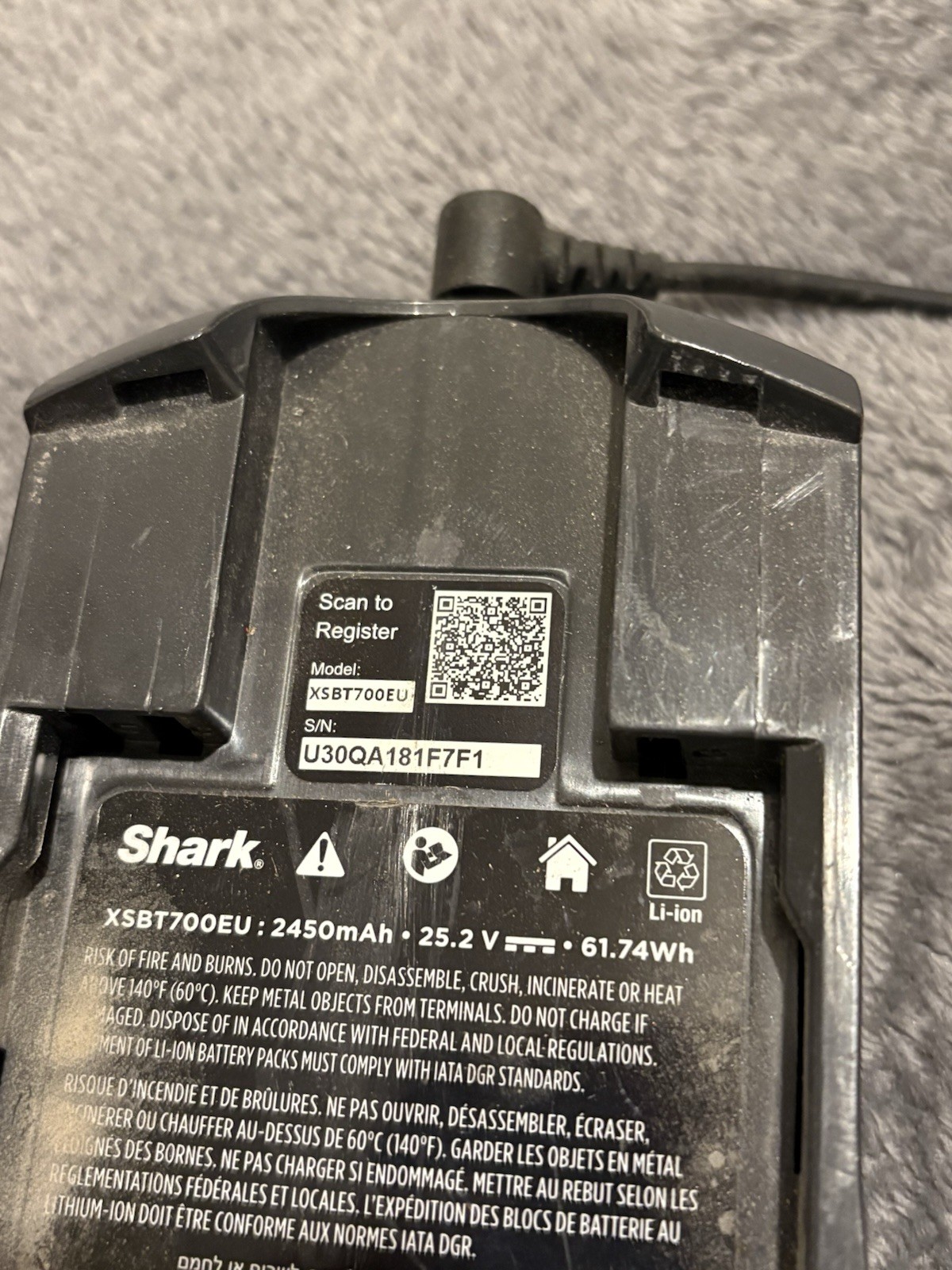 Shark XSBT700EU 25.2V 2450mAh Rechargeable Stick Vacuum Battery & Charger image 5