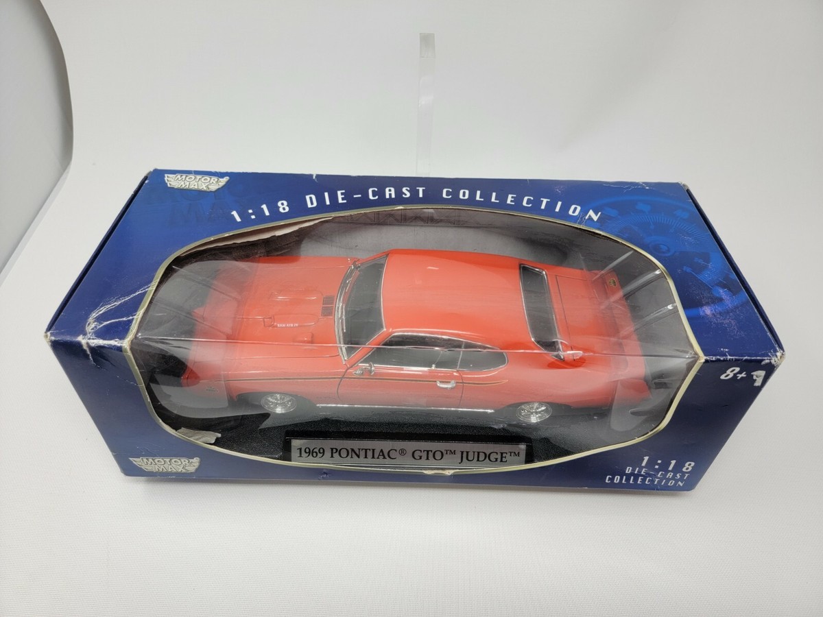 ミニカー 1969 PONTIAC GTO JUDGI 1/18 MOTOR MAX 1969 Pontiac GTO Judge Silver Diecast Model Car | Motormax