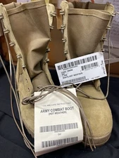 Army Combat Boots size 5W brand new with box McRae brand 