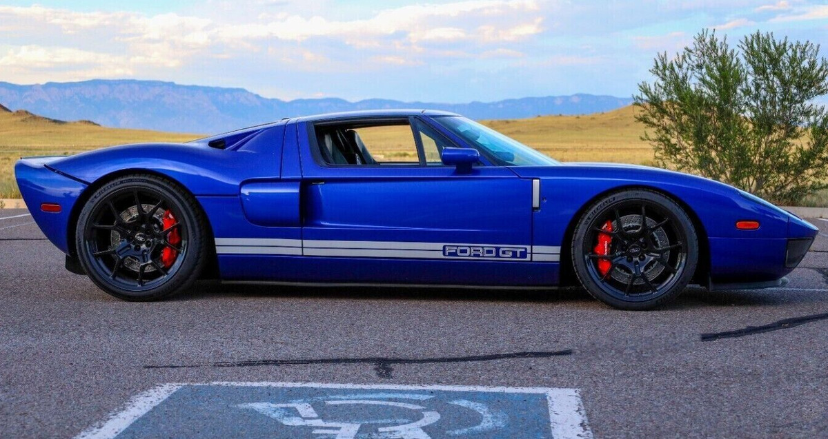 Ford GT LM with Goodyear Tyres fitted#pellontyres #fordgt