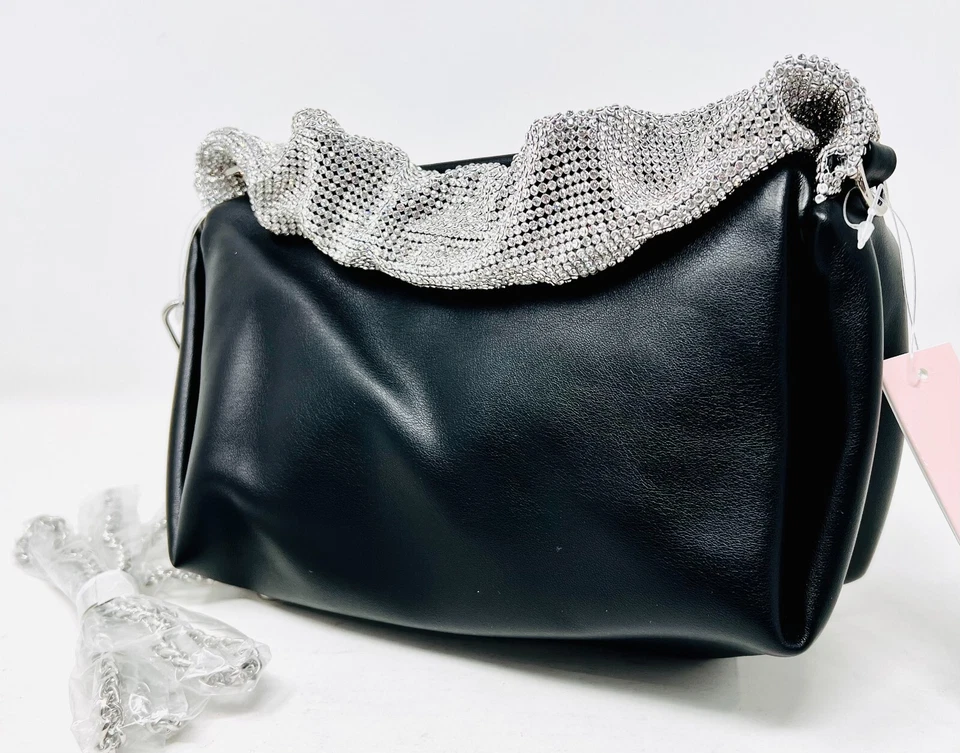 Bolsa feminina Bloomingdale's preta com cristal franzido brilhante - Imagem 3 de 4