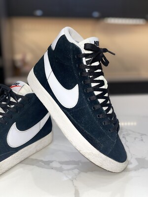 nike blazer mid 77 suede trainers in black and white