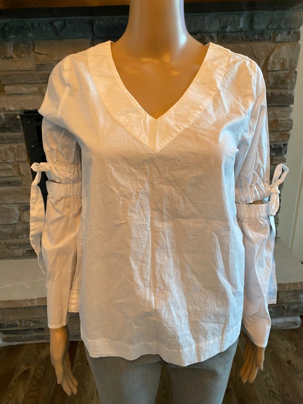 Who What Wear Womens White Tunic VNeck Blouse Tie Sleeve Size XS  - 011