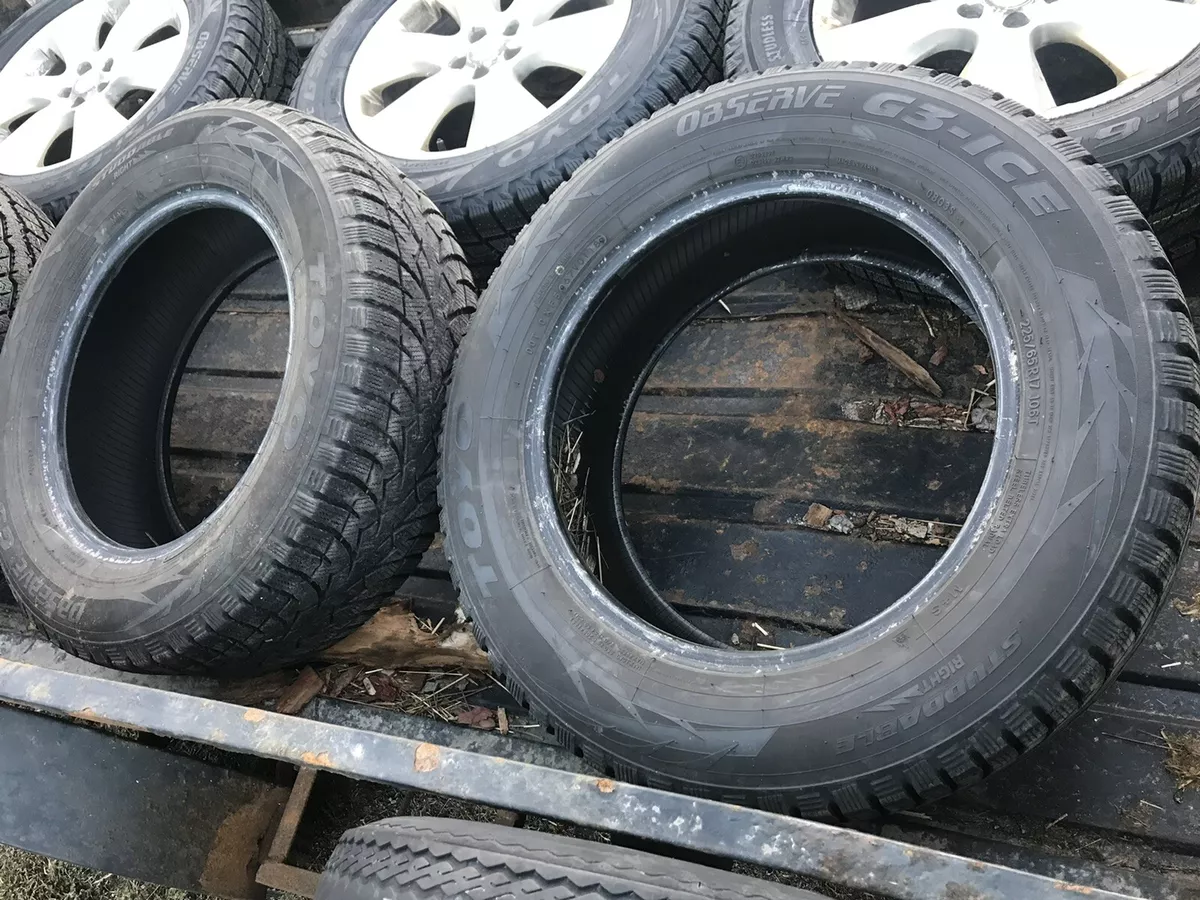 225 65 17 Toyo G3 Observe Ice And Snow Winter Tire 80% Tread - Left Side Tread