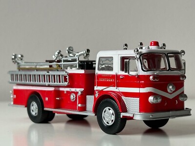 1971 Seagrave K-Type Pumper USA Fire Brigade Truck Modell Diecast Amercom 1:64