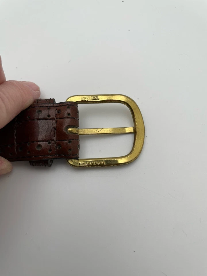 Cinturón de cuero marrón vintage Van Heusen 36 hebilla de latón retro occidental Foto 4 de 4