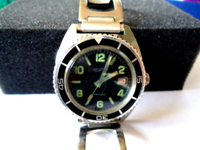 newton facon sous marine uhr schwarzes zifferblatt alle Ziffern