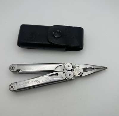 Leatherman Wave Multi-Tool Knife Plier Pat Pend 2004 With Sheath