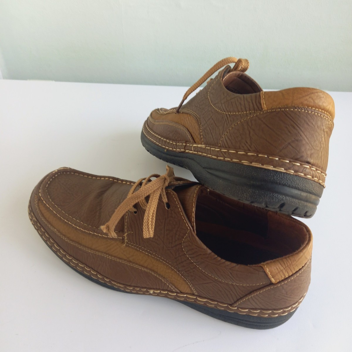 Bjorndal Men's Brown Stitching Tan Lace Up Shoes Size 10 Note