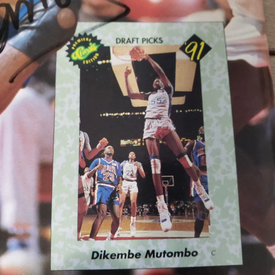 1992 February Beckett Focus Future Stars Magazine Dikembe Mutombo Autographed - Image 3 of 4