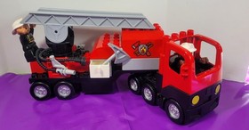 Lego Duplo Fire Truck 4977 28 piece