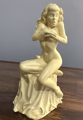 Bettie Page ''WOW'' resin Statue Figure Unpainted re-cast garage model kit - read