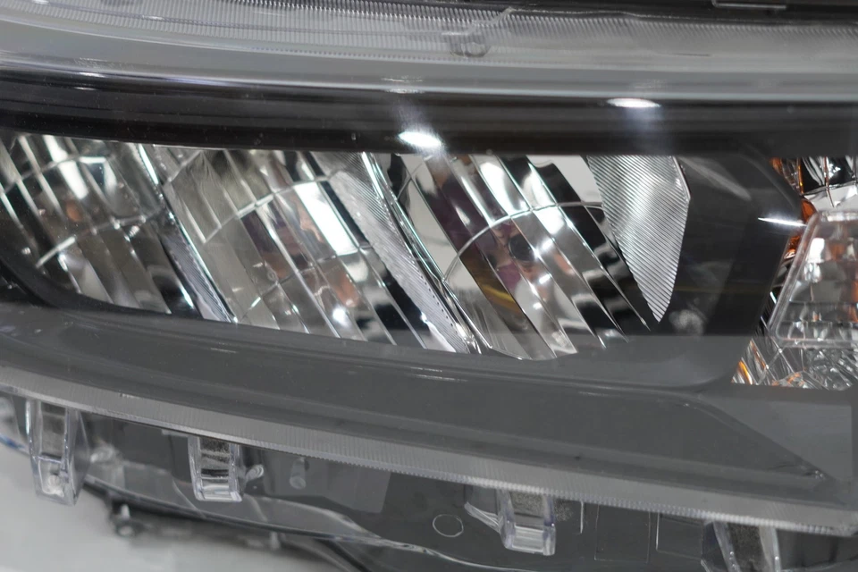 TOYOTA RAV4 2019-2023 REFLECTOR DE FAROS LED BORDE NEGRO DIESTRO RECAMBIO D1 Foto 4 de 4