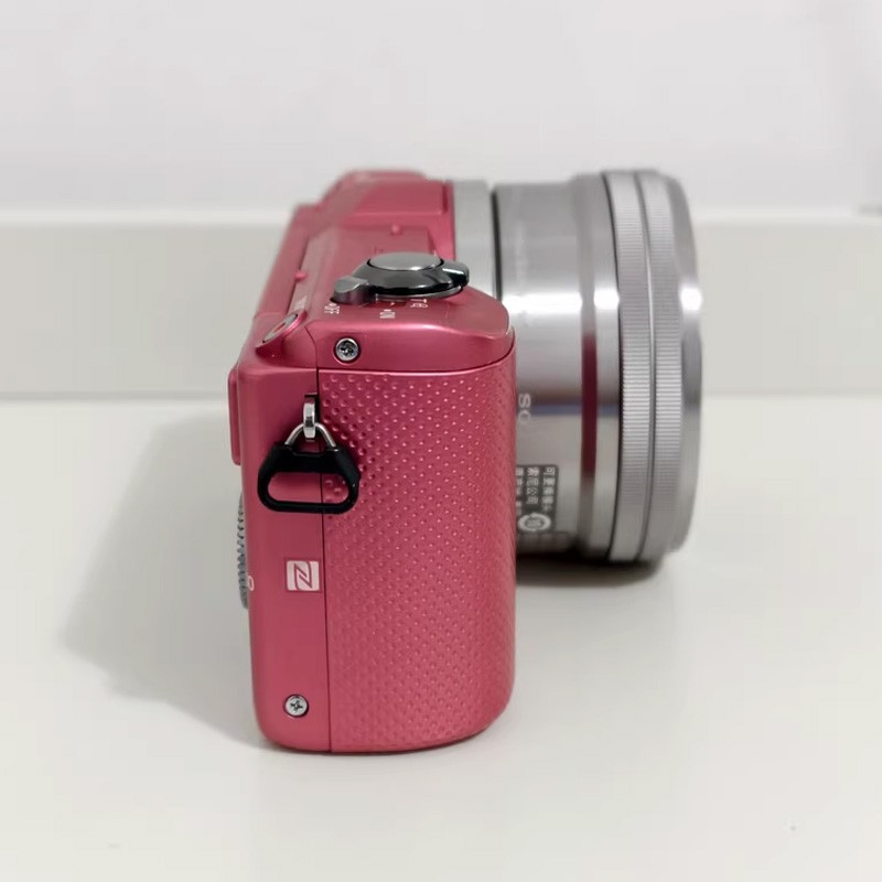 SONY α5000 ピンク ボディー Sony a5000 ILCE-5000 Digital Camera Pink Body With Accessory