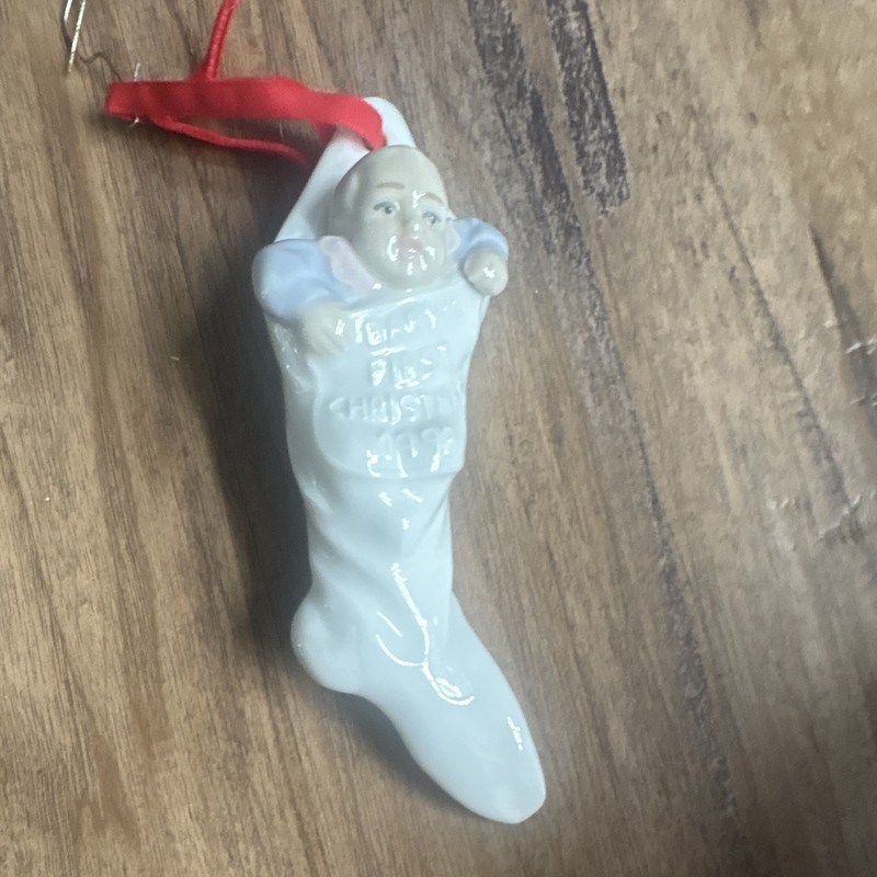 Lladró Porcelain Christmas Stocking Ornament White 1993 Vintage