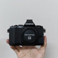 Olympus OM-D E-M5 16.1MP Digital Camera Body Only English w/Charger - 95 New