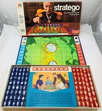 1977 Stratego Board Game by Milton Bradley Complete in Good Condition FREE SHIP