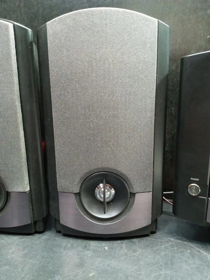 GPX HM3817DTBLK CD HOME MUSIC SYSTEM With owners Manual Pre-owned - Image 3 of 4