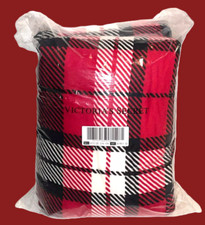Victoria s Secret Pink - 2021 Holiday Edition Red White Plaid Sherpa Blanket NEW