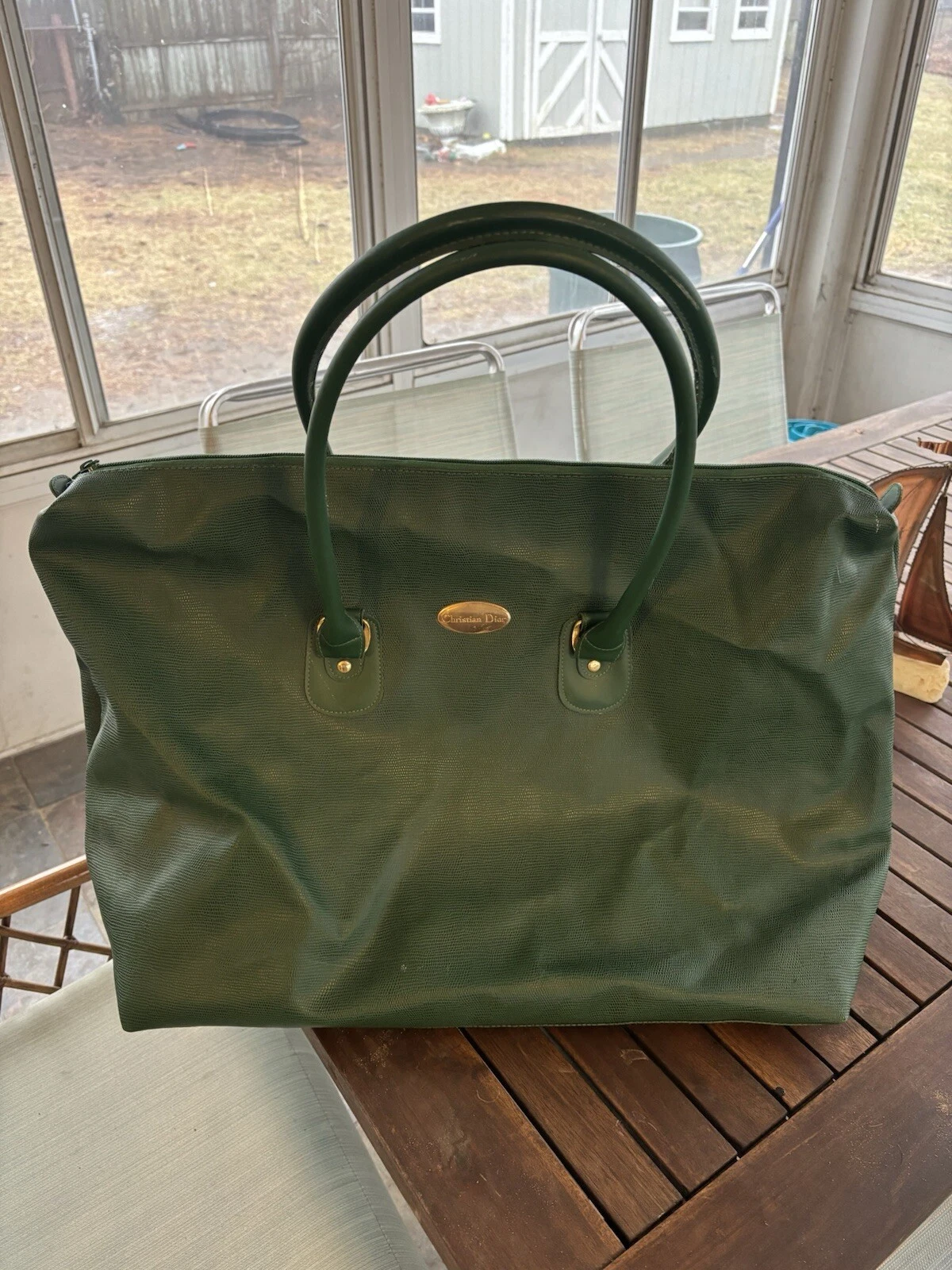 Grand sac fourre tout de voyage vintage Christian Dior parfums vert émeraude PVC vert
