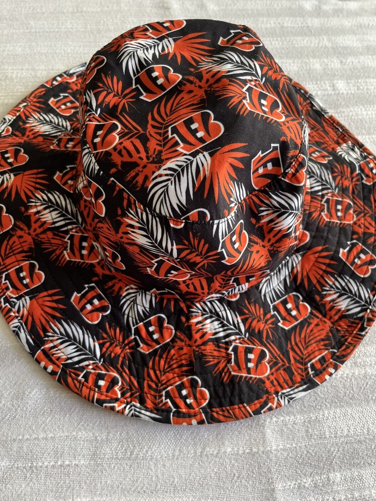 Foco Cincinnati Bengals Bucket Hat with Chin string/ Jaw string