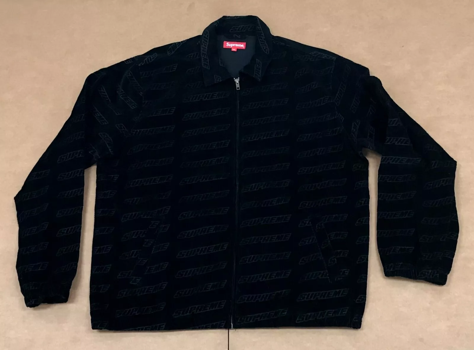 VESTE EN VELOURS CORDUROY NOIR TAILLE XL (Boîte 15/17)