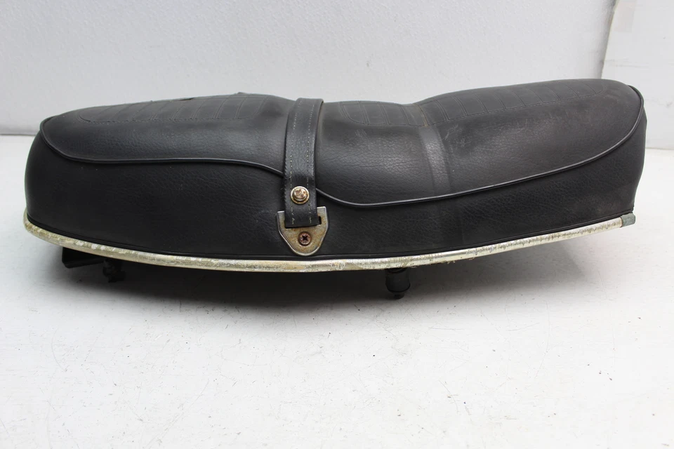 1975 76 HONDA CB360T SEAT SADDLE (HTS147) - Image 2 of 4