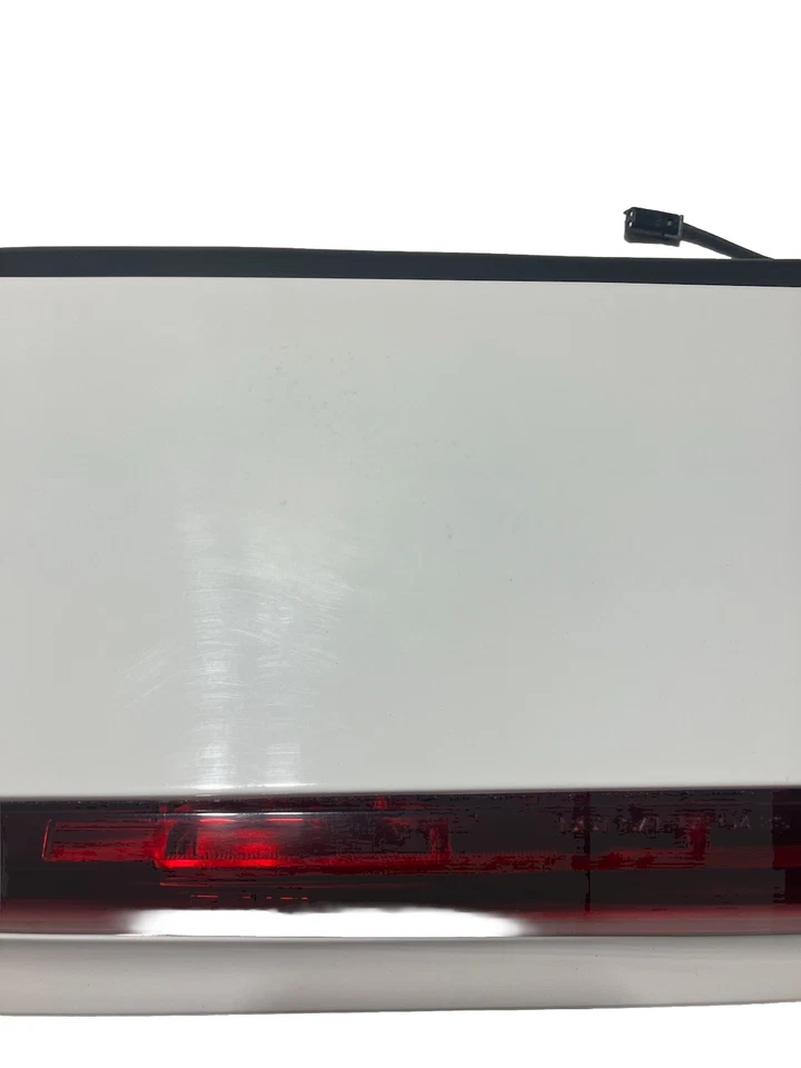 ** 2002-2009 Chevrolet Trailblazer Liftgate Spoiler 3rd Brake Light Panel S1*** - Image 3 of 4