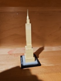 LEGO ARCHITECTURE: Empire State Building (21002)