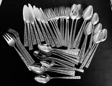 1960 NAVAJO 1847 ROGERS INTERNATIONAL STAINLESS 52 PIECE FLATWARE SILVERWARE SET