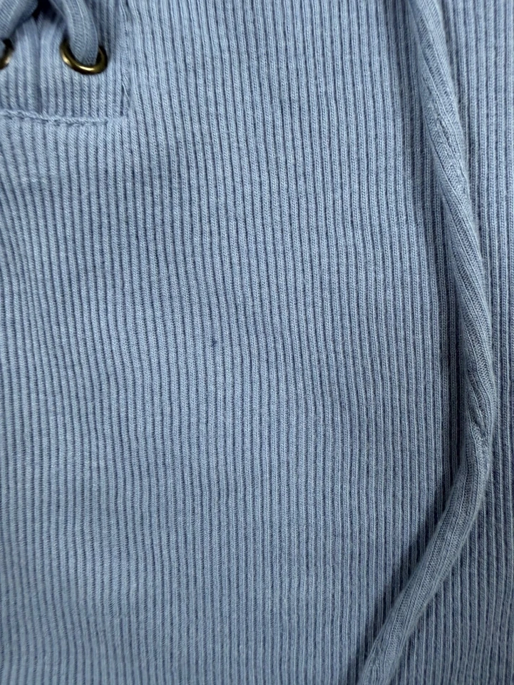 Camiseta sin mangas RVCA para mujer M acanalada con cordones cami correa de espagueti azul claro elástica Foto 3 de 4