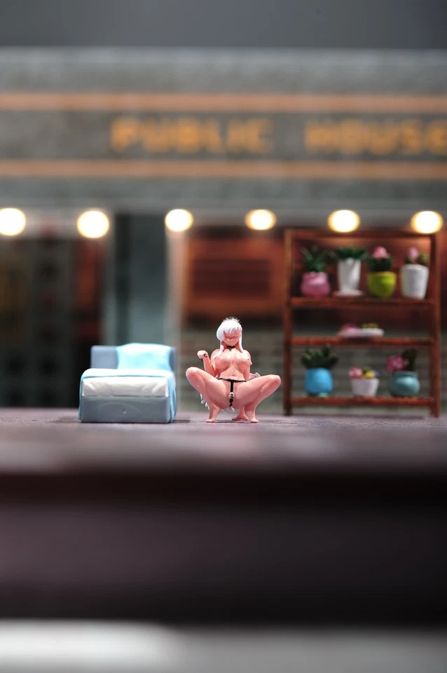 Resin 1:64 Scale Diorama Miniature Toys Figures Squatting Girl with Rope Mini - Image 4 of 4