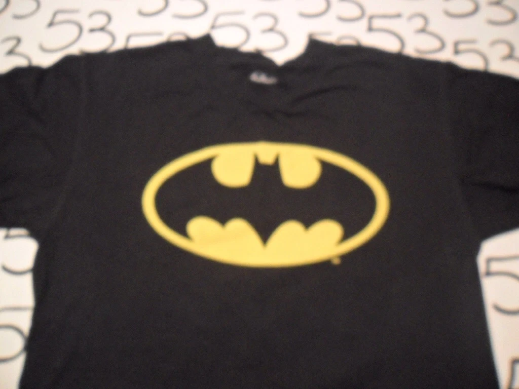 Batman t shirt hot sale ebay