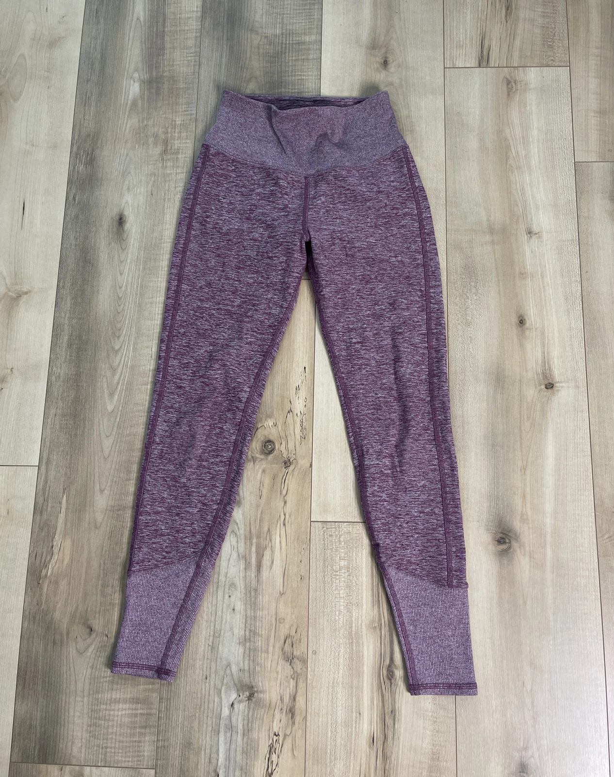 alo-yoga lounge pants