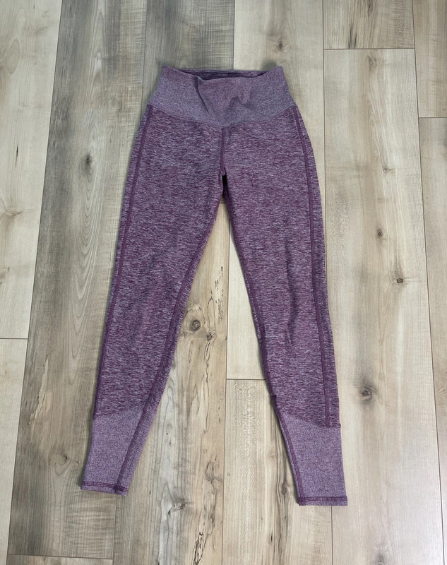 alo-yoga lounge pants