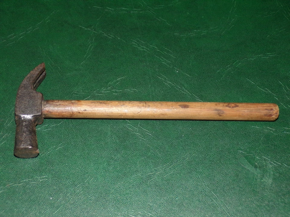 Petit marteau arrache clou miniature ancien, objet de métier - Photo 2/4