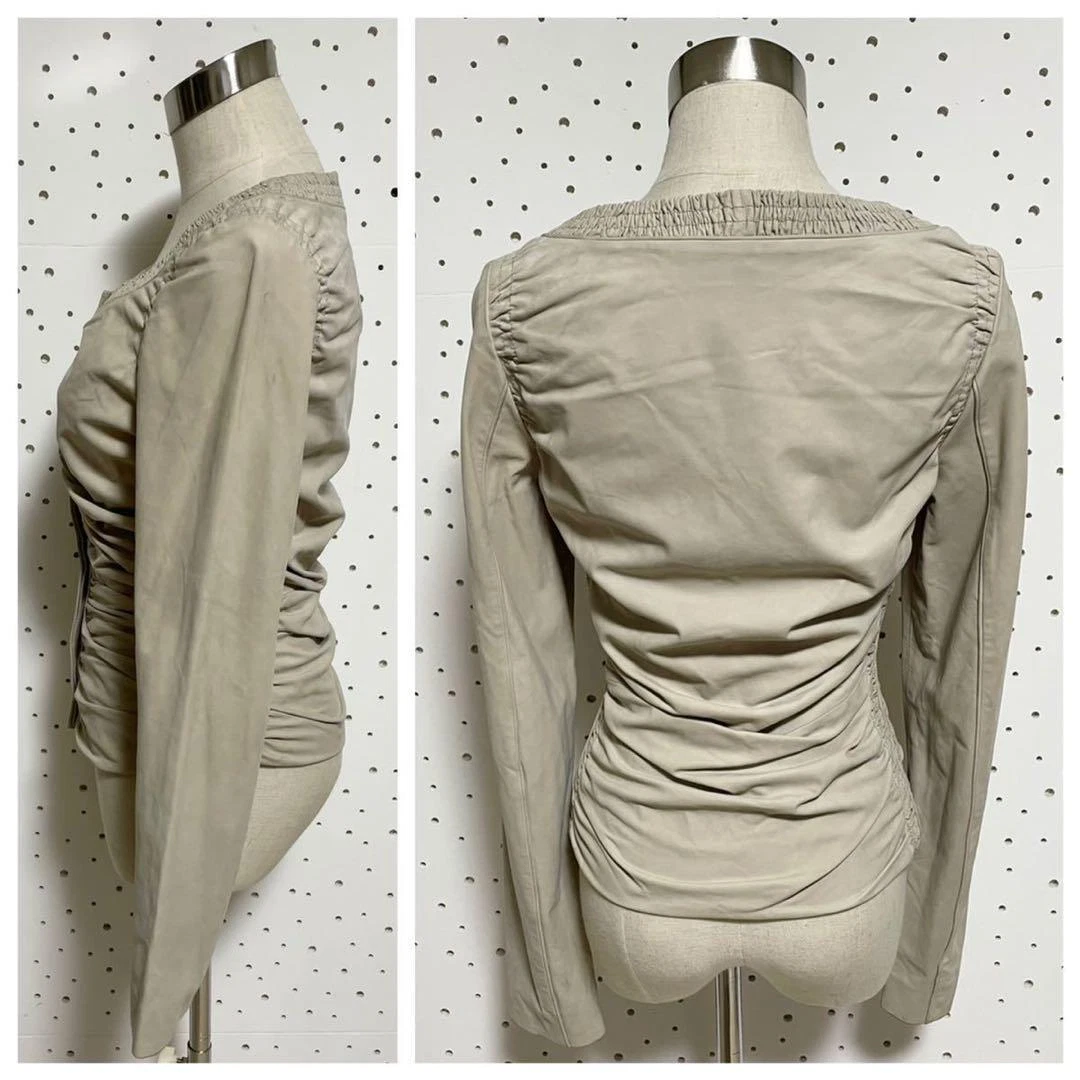 Giacca da motociclista Gucci donna in pelle rugosa raccolta taglia 40 beige pelle bovina