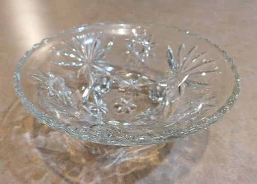 VINTAGE ANCHOR HOCKING Clear Glass STAR OF DAVID 3 Footed Bowl