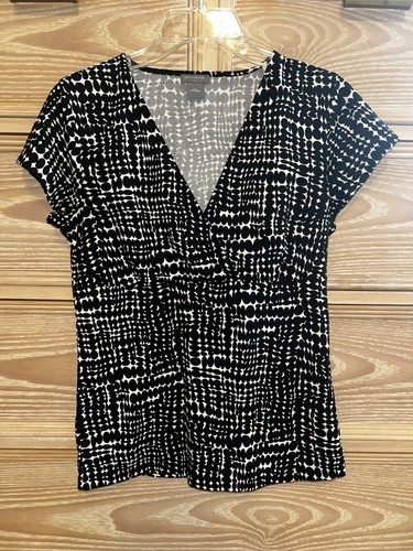 Ann Taylor Black And White Faux Wrap Top Size Small