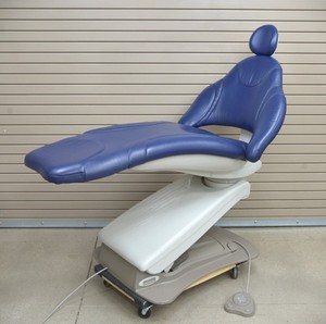 Midmark Elevance Dental Chair 153810*400312 With Foot Pedal