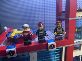 LEGO #60004 City - Fire Station (2013) 98% Complete No manual or box, READ