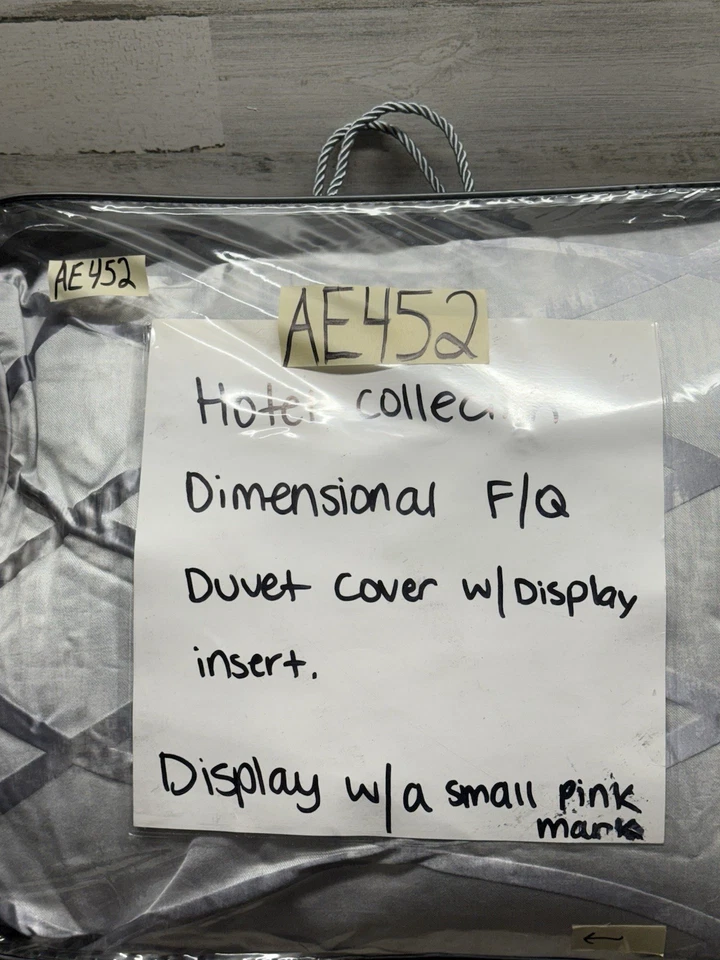 Funda nórdica dimensional completa/queen de Hotel Collection con inserto expositor de tienda Foto 2 de 4