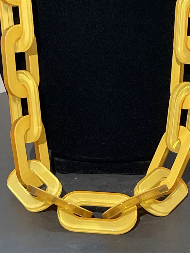 Collar Cadena Pasarela Alta Costura Rara Avis Iris Apfel Amarillo y Translúcido 36 Foto 3 de 4